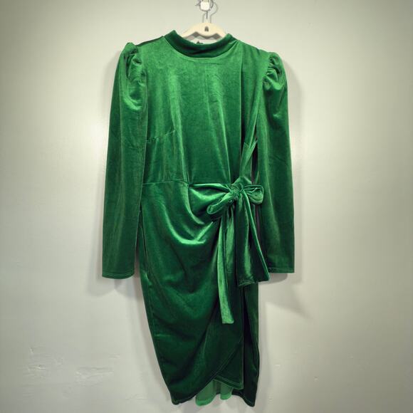 Eloquii Emerald Green Velvet Wrap Dress Plus Size 16 Holiday Cocktail Mini - Picture 3 of 9